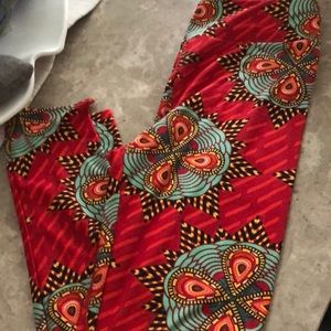 Never worn Lula roe one size leggings